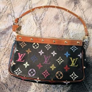 Louis Vuitton rare colored monogram pochette bag. Black, very good condition.